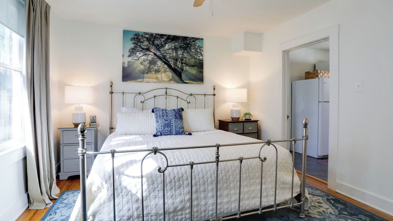 Photo of Bedroom in Mid City South