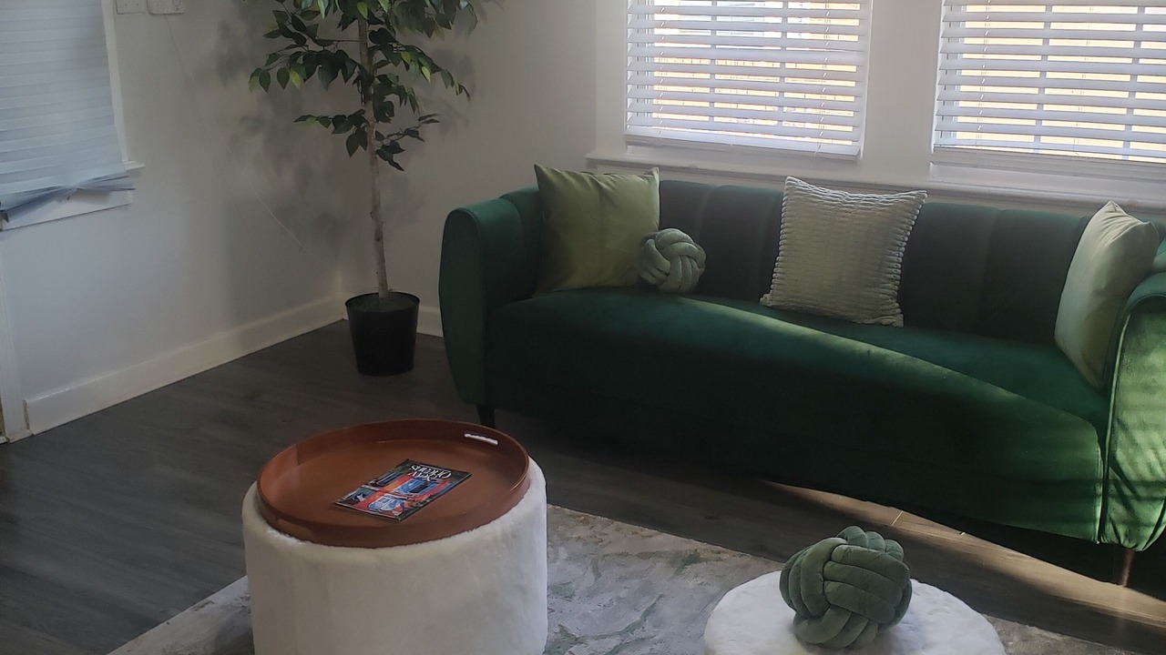 Photo of Livingroom in Whitney