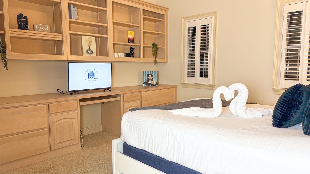 Photo of Bedroom in Upper Grand Lagoon