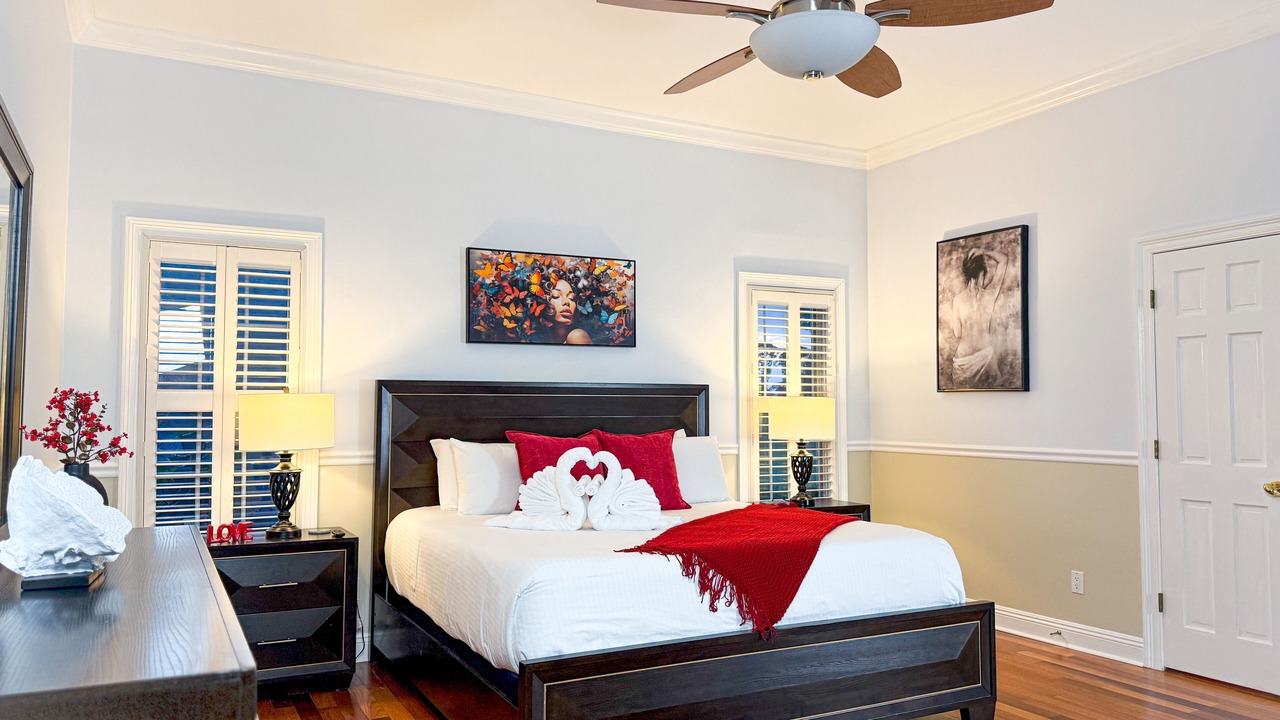 Photo of Bedroom in Upper Grand Lagoon
