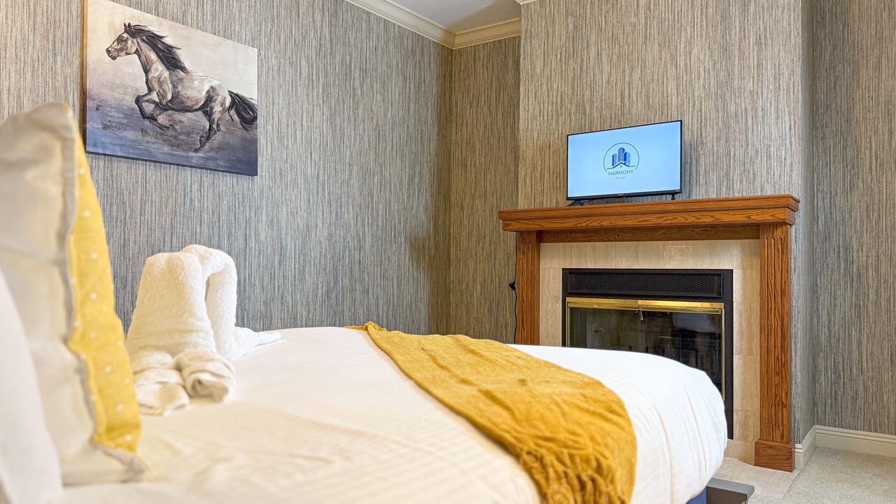 Photo of Bedroom in Upper Grand Lagoon