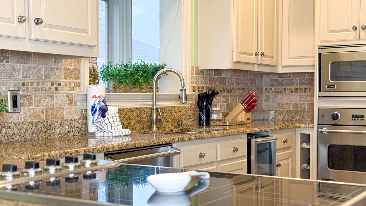 Photo of Kitchen in Upper Grand Lagoon