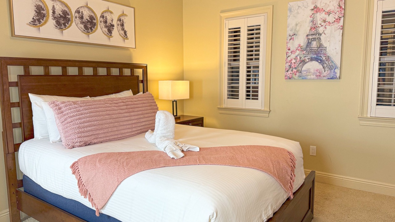 Photo of Bedroom in Upper Grand Lagoon