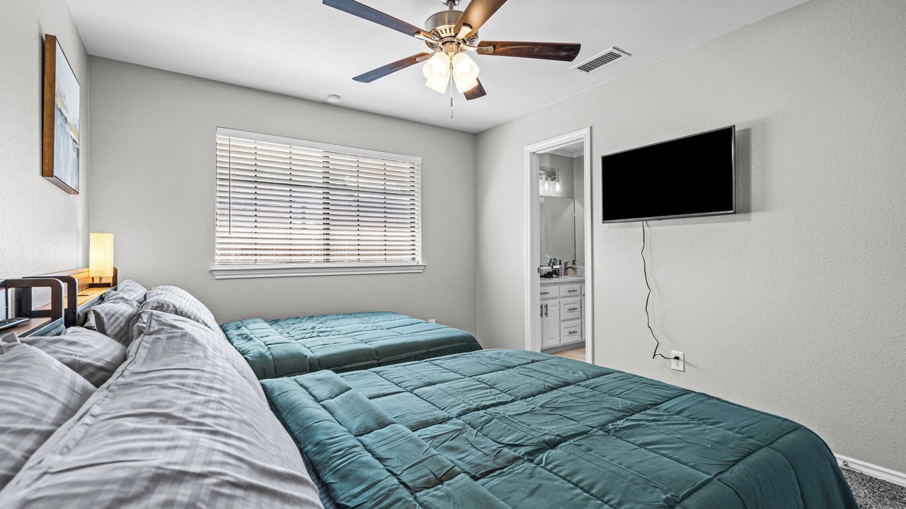 Photo of Bedroom in Garland
