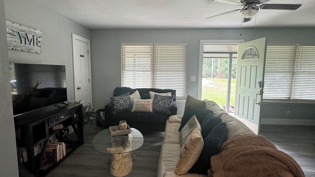 Photo of Livingroom in De Funiak Springs