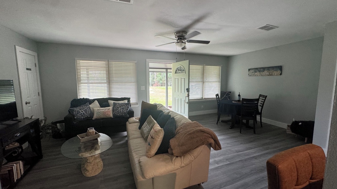 Photo of Livingroom in De Funiak Springs