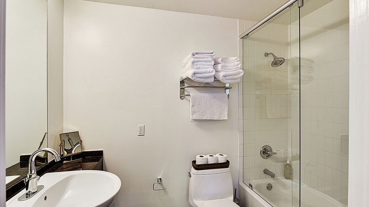Photo of Bathroom in Central Business District