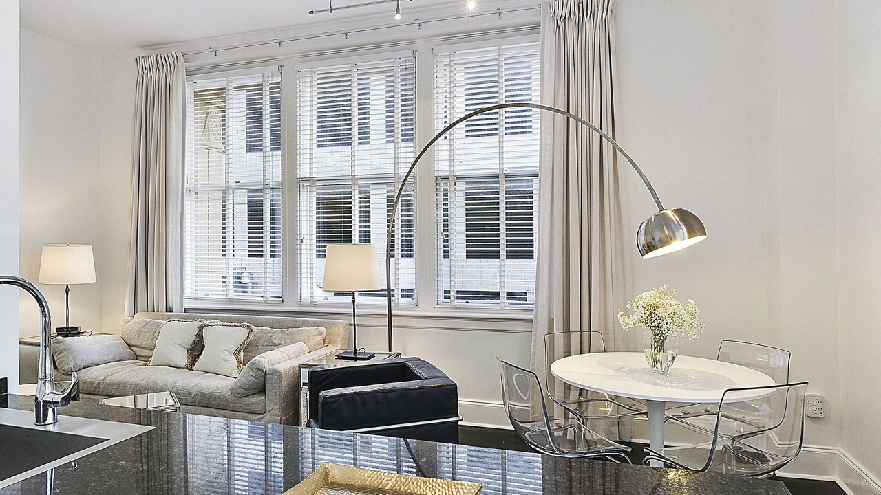 Photo of Livingroom in Central Business District