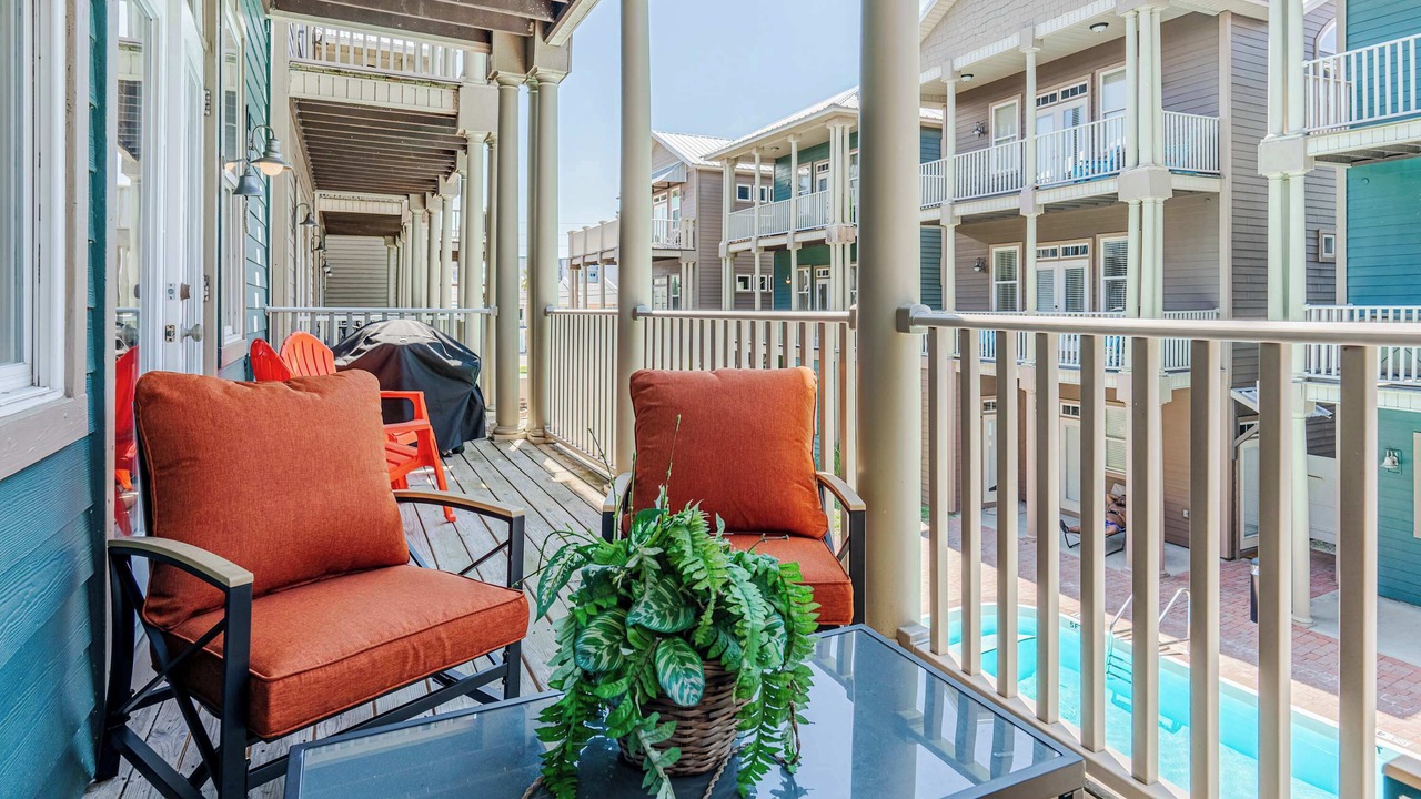 Photo of Patio Balcony in Crescent Beach