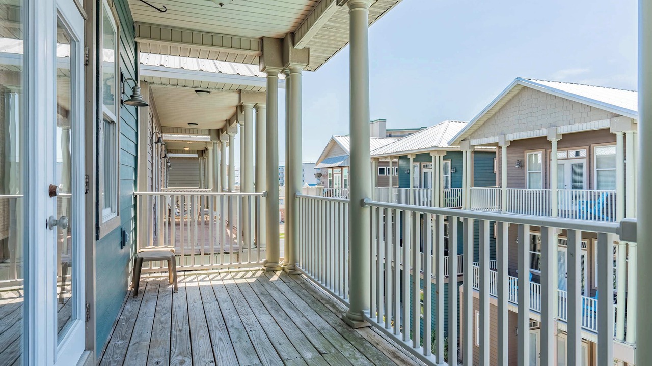 Photo of Patio Balcony in Crescent Beach