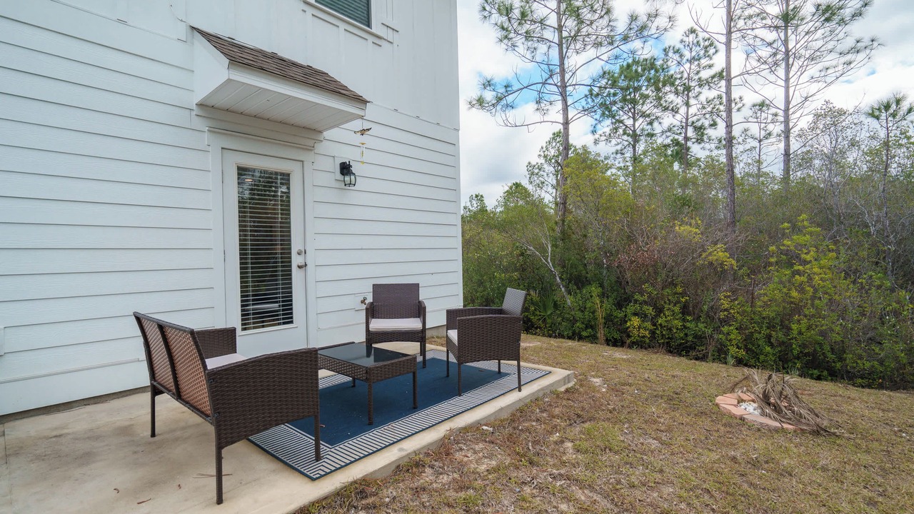 Photo of Outdoor in Thomas Drive