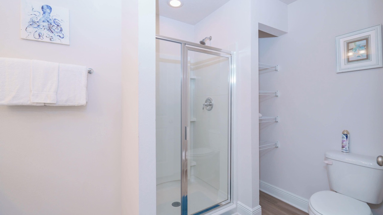 Photo of Bathroom in Thomas Drive