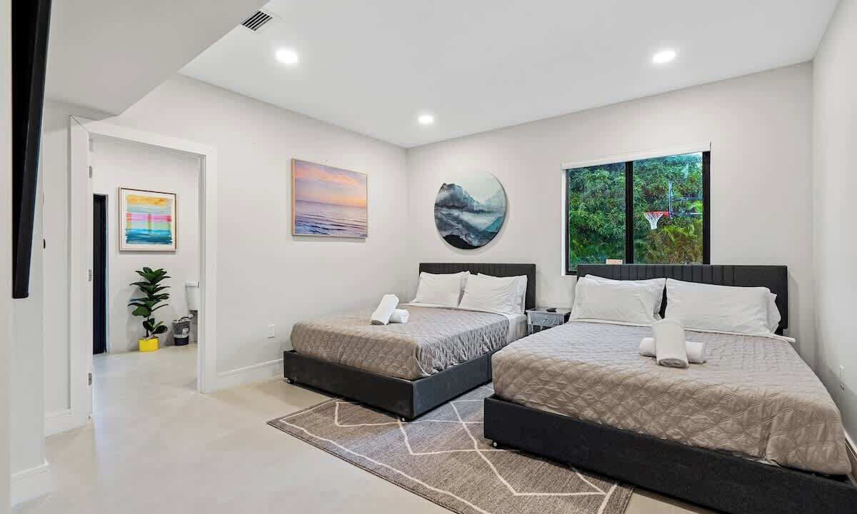 Photo of Bedroom in Golden Glades