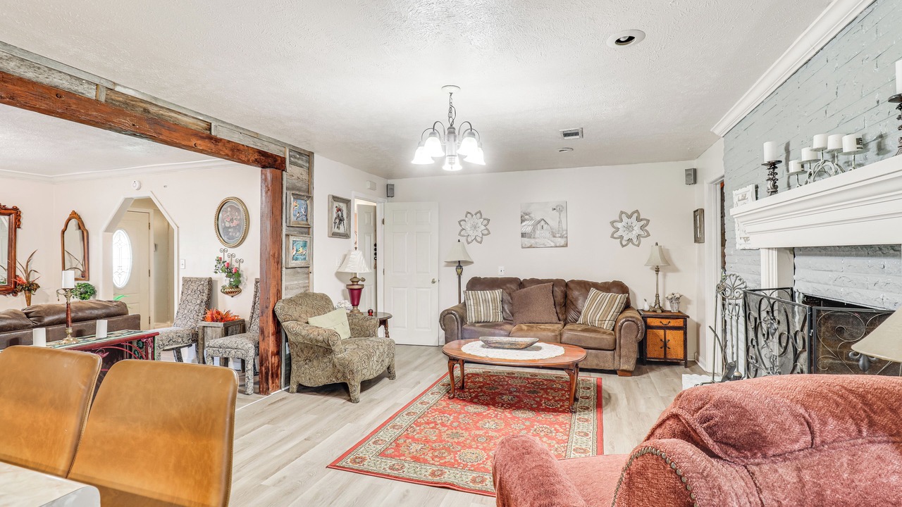 Photo of Livingroom in Jackson