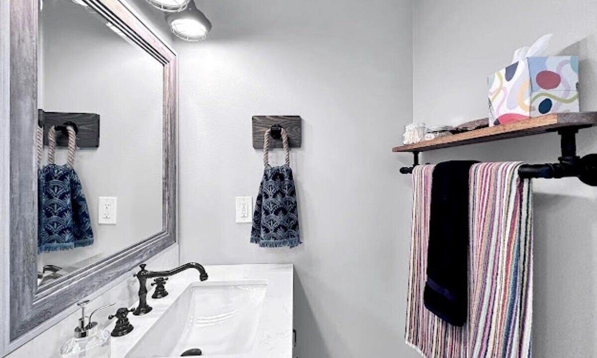 Photo of Bathroom in Mary Esther