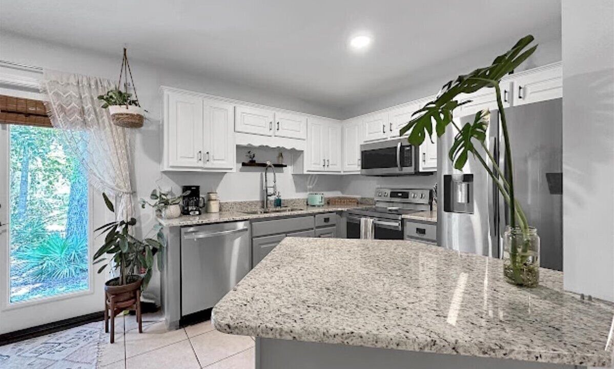 Photo of Kitchen in Mary Esther