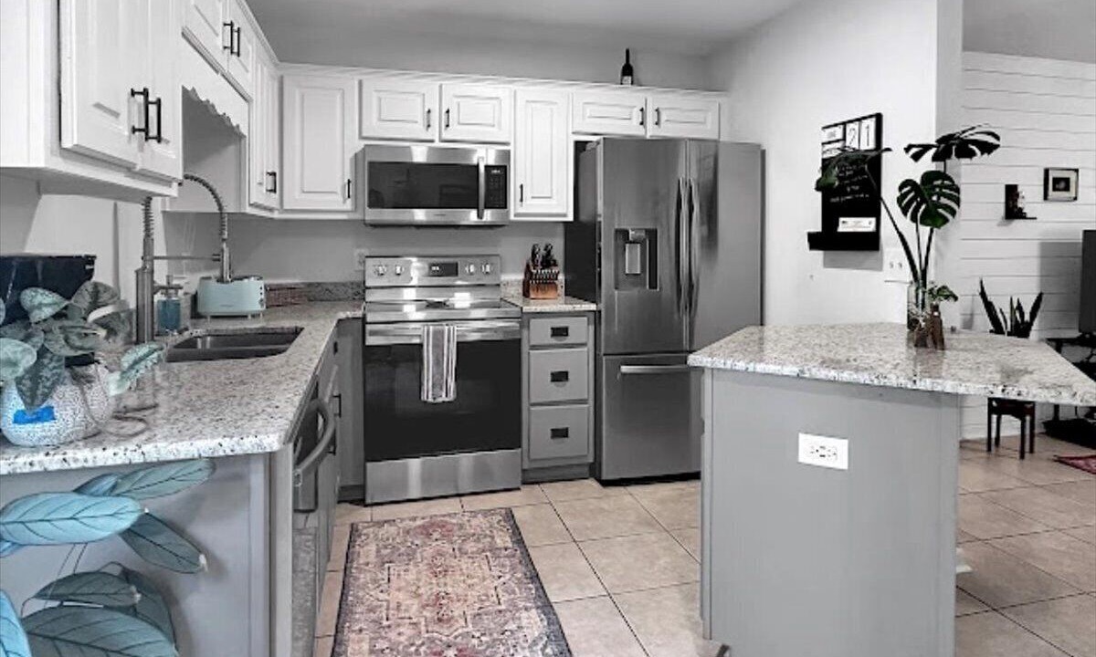 Photo of Kitchen in Mary Esther