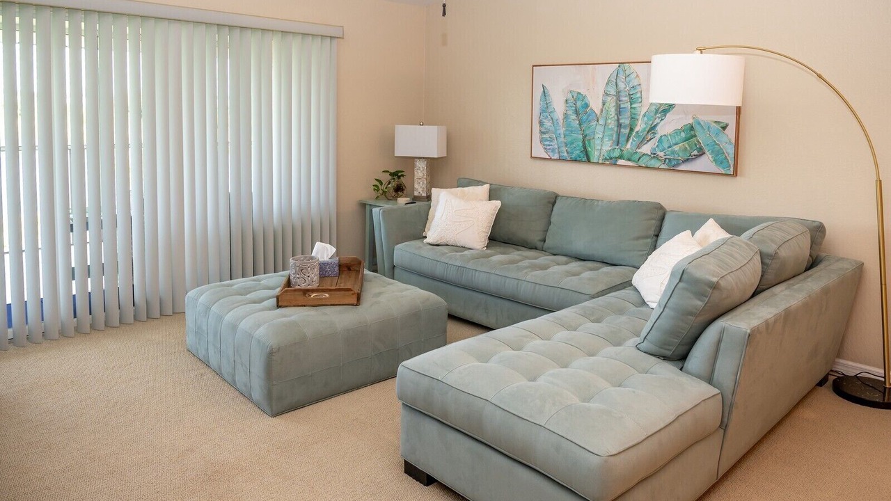 Photo of Livingroom in Fiddlers Green Nature Trail