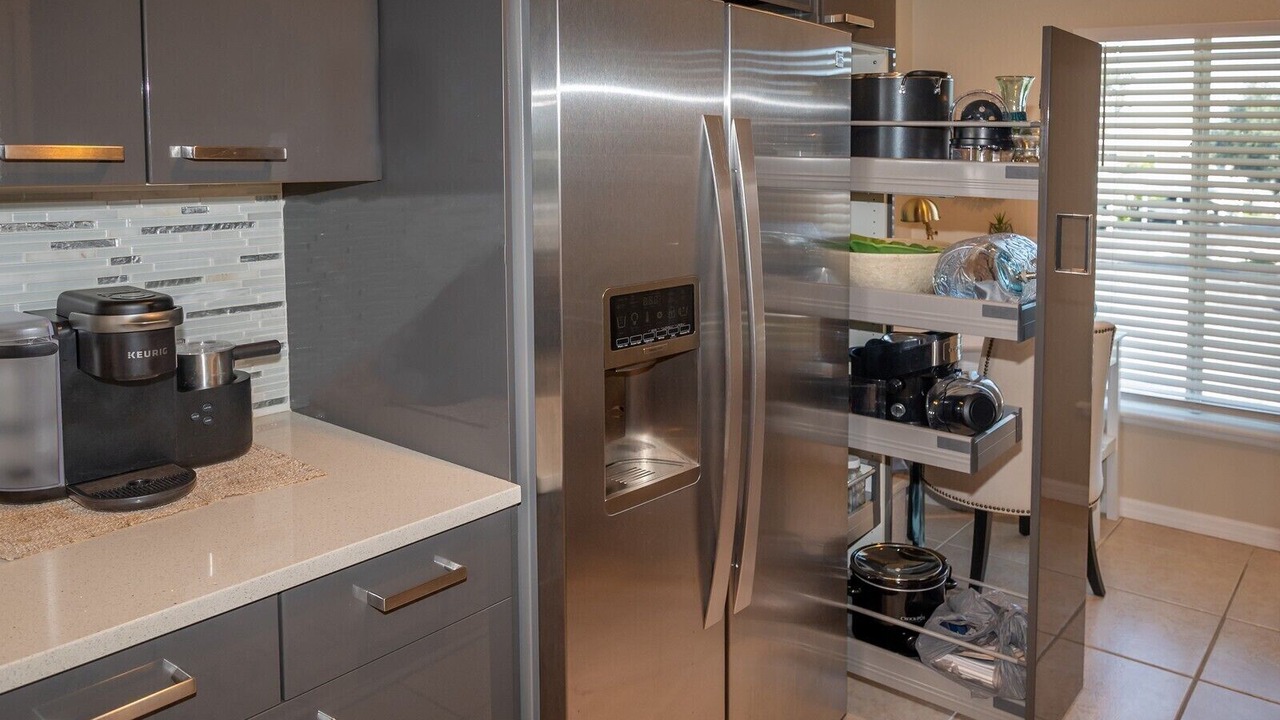 Photo of Kitchen in Fiddlers Green Nature Trail