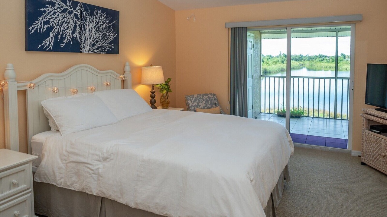 Photo of Bedroom in Fiddlers Green Nature Trail