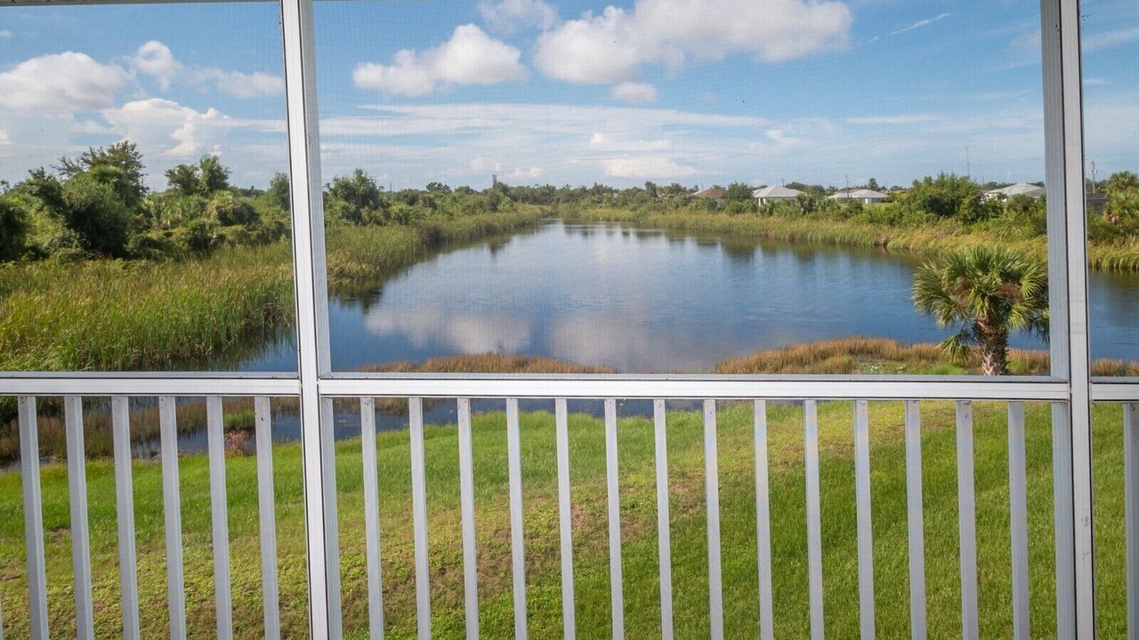 Photo of Outdoor in Fiddlers Green Nature Trail