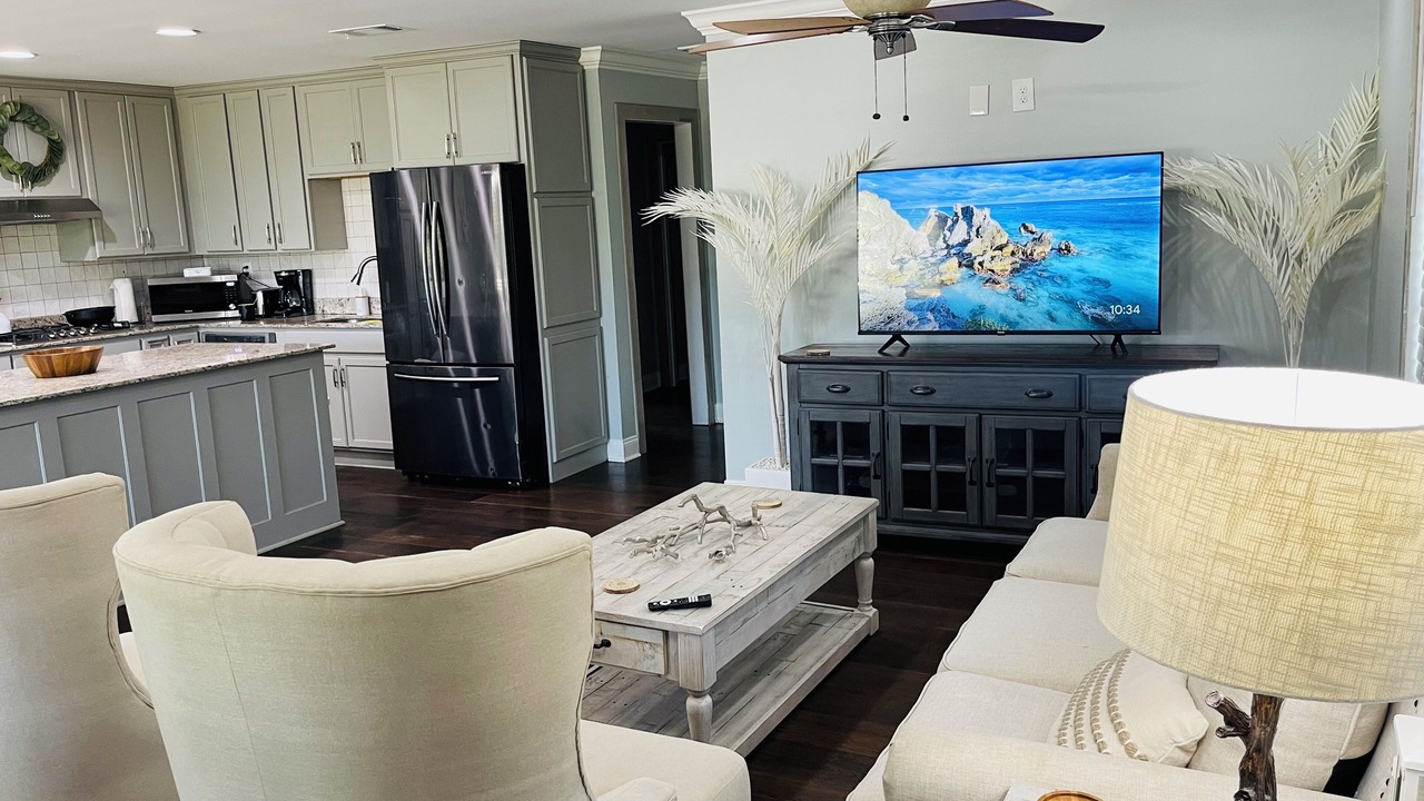 Photo of Livingroom in Old Jefferson