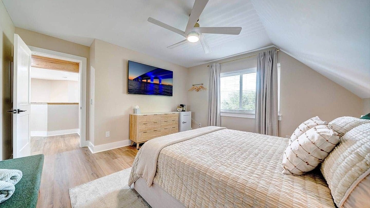 Photo of Bedroom in Pretty Bayou