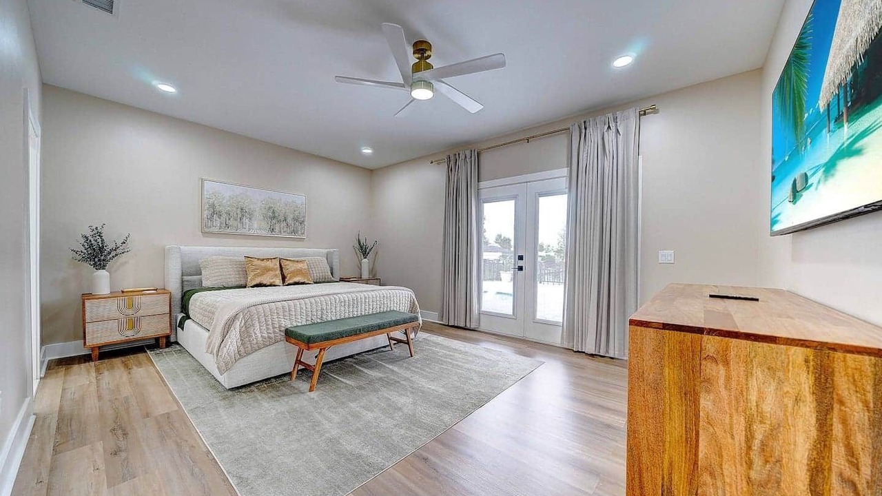Photo of Bedroom in Pretty Bayou