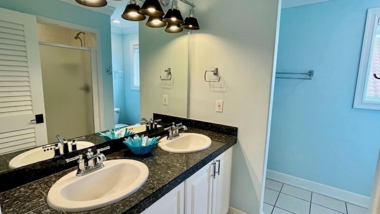 Photo of Bathroom in East End