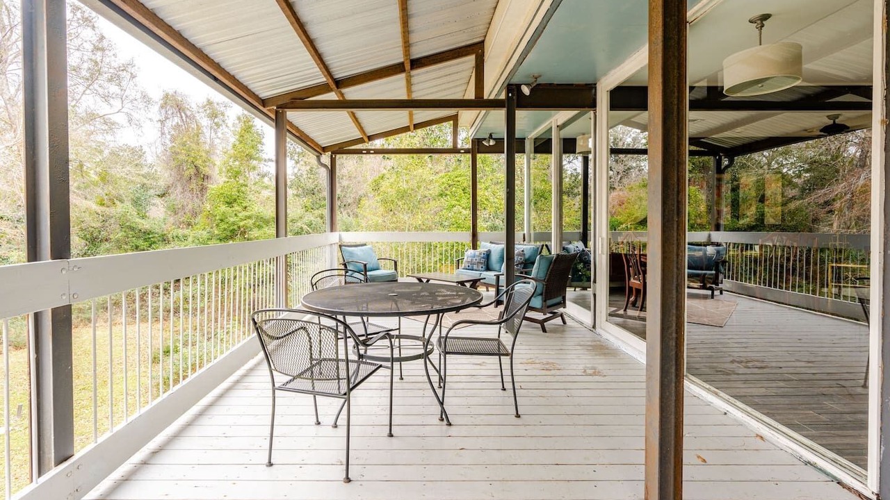 Photo of Patio Balcony in Covington