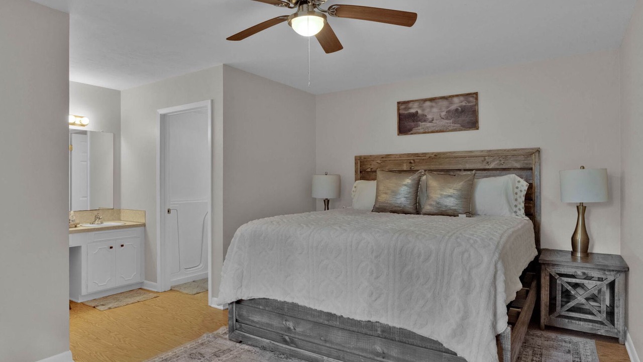 Photo of Bedroom in Shreveport