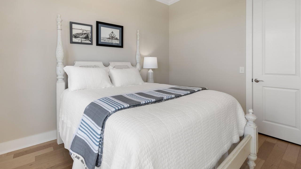Photo of Bedroom in Hollywood Beach