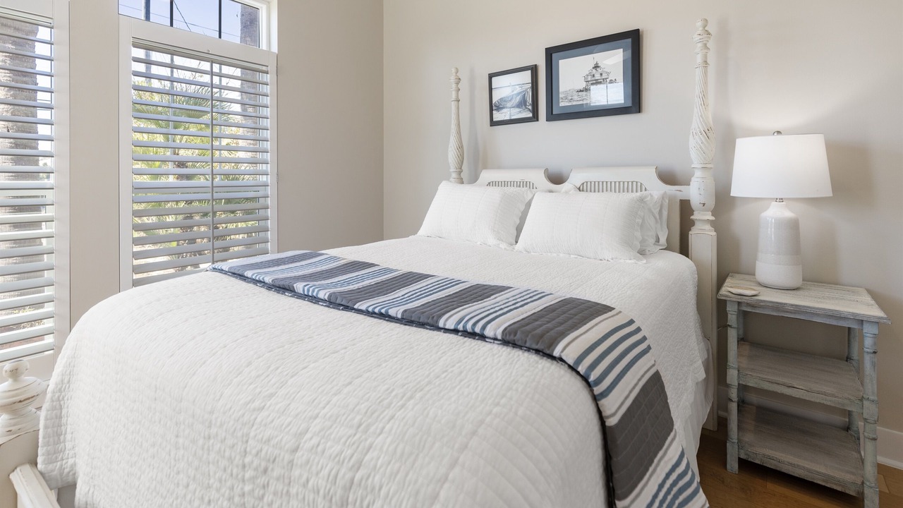 Photo of Bedroom in Hollywood Beach
