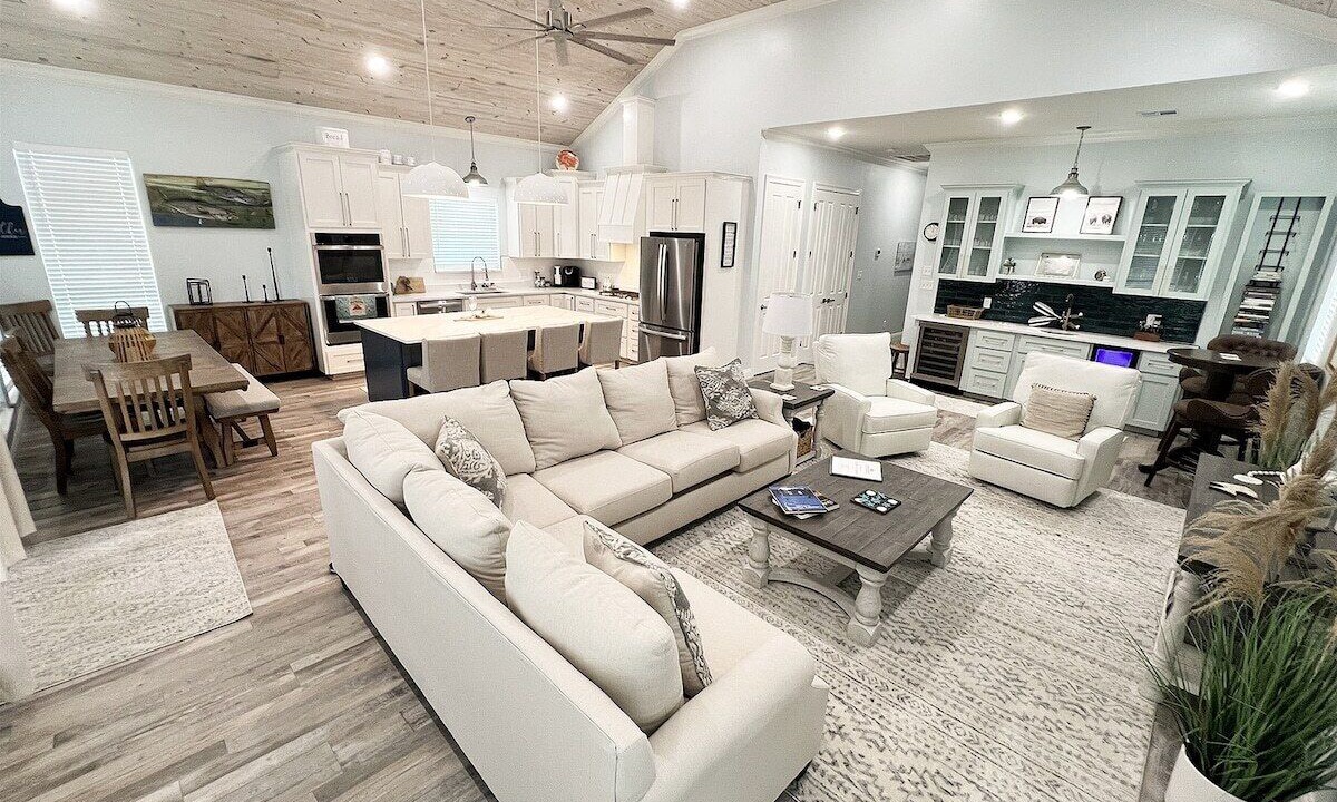 Photo of Livingroom in Grand Isle