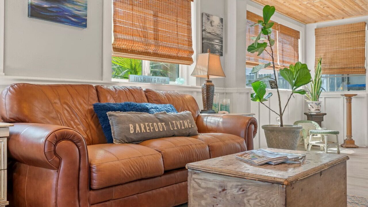 Photo of Livingroom in Bid-a-wee Beach