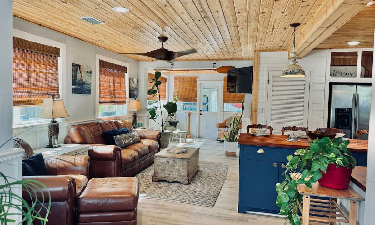 Photo of Livingroom in Bid-a-wee Beach