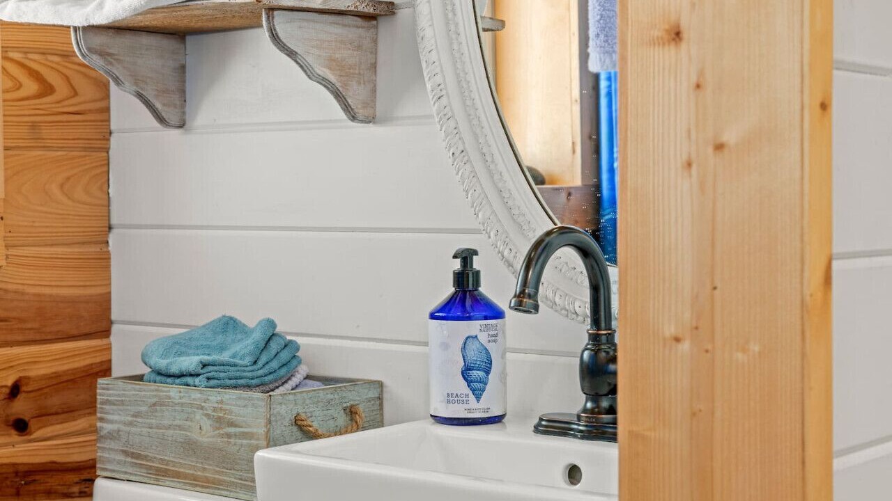 Photo of Bathroom in Bid-a-wee Beach
