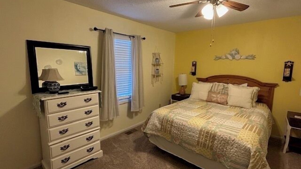 Photo of Bedroom in Alligator Point