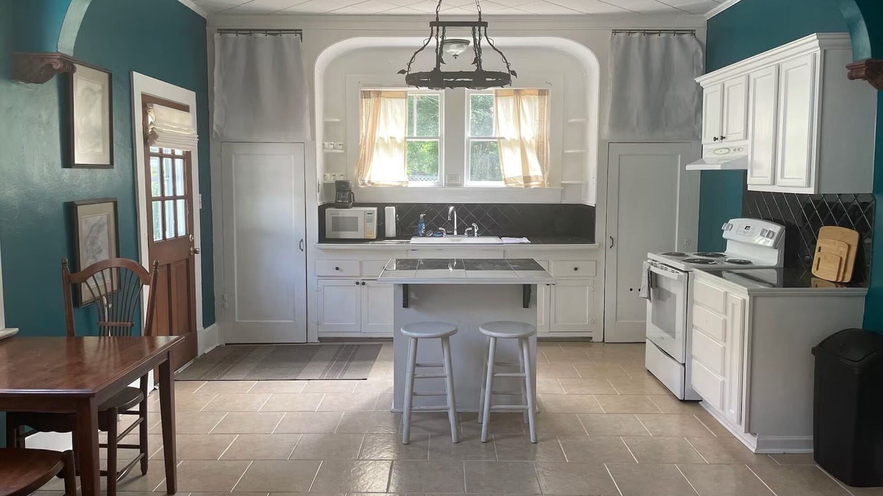 Photo of Kitchen in New Iberia