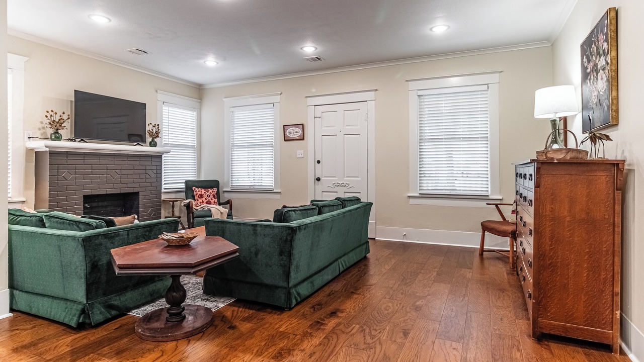 Photo of Livingroom in Monroe