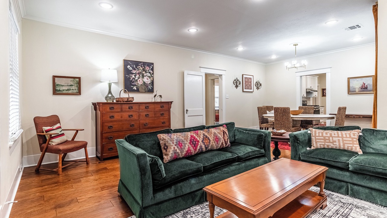 Photo of Livingroom in Monroe