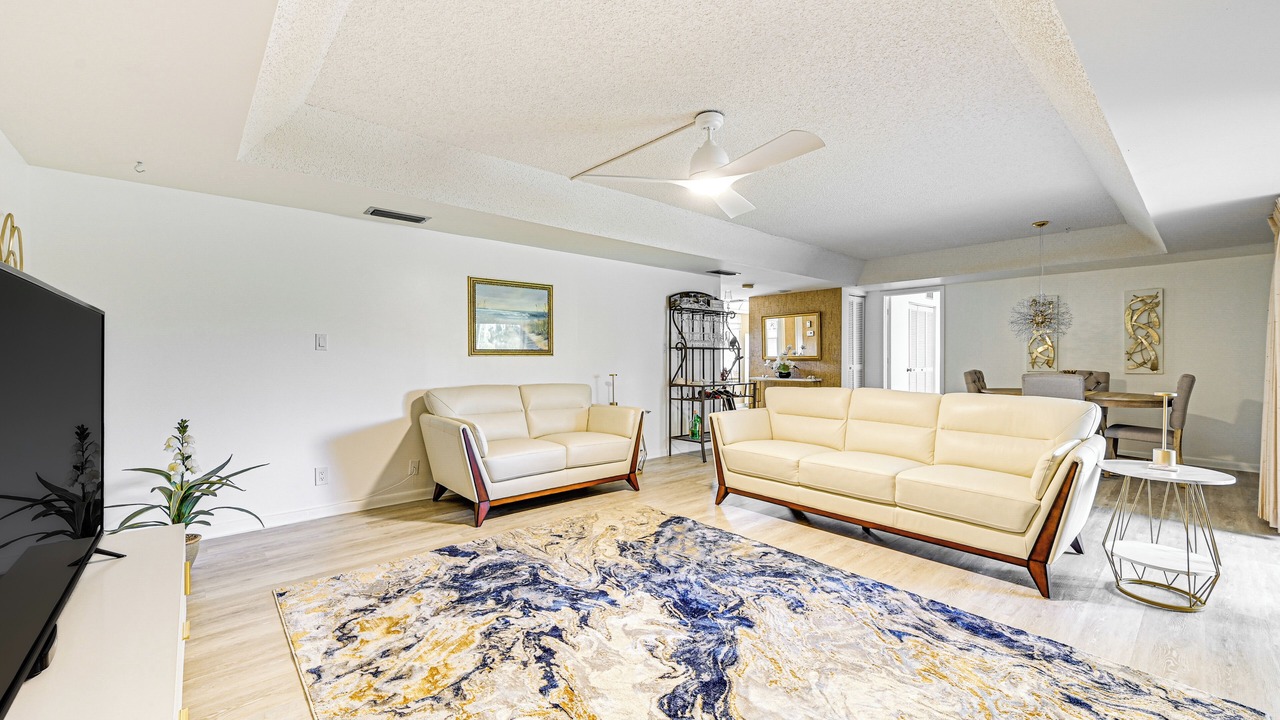 Photo of Livingroom in East Naples