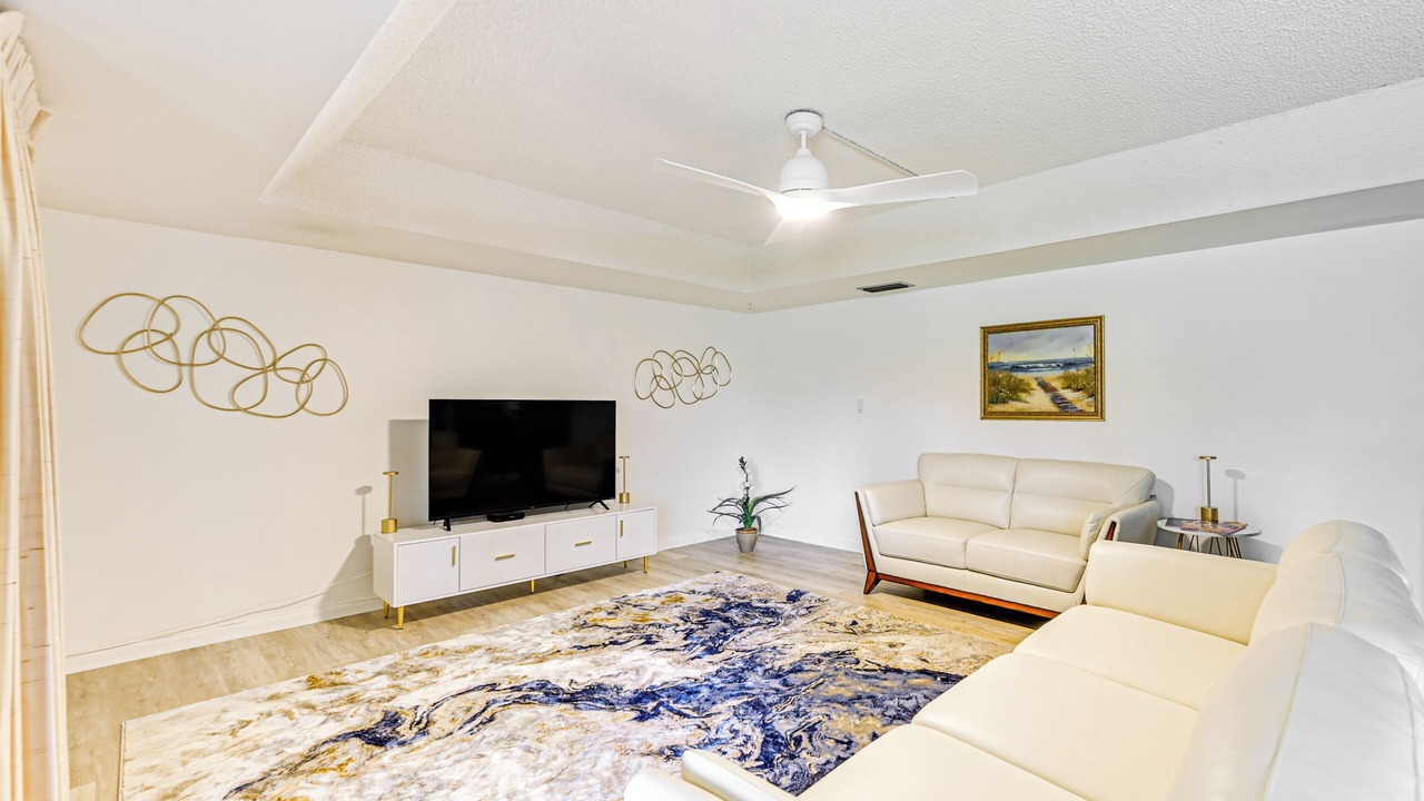 Photo of Livingroom in East Naples