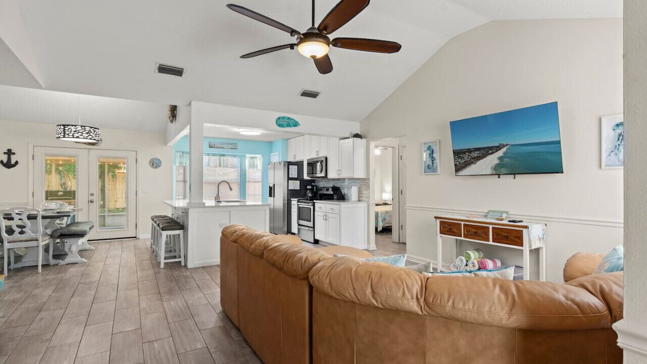Photo of Bedroom in El Centro Beach