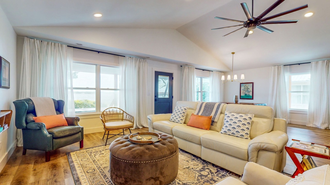 Photo of Livingroom in Fort Walton Beach