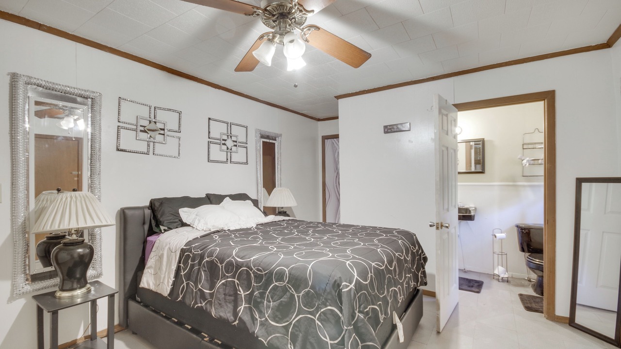 Photo of Bedroom in Jackson