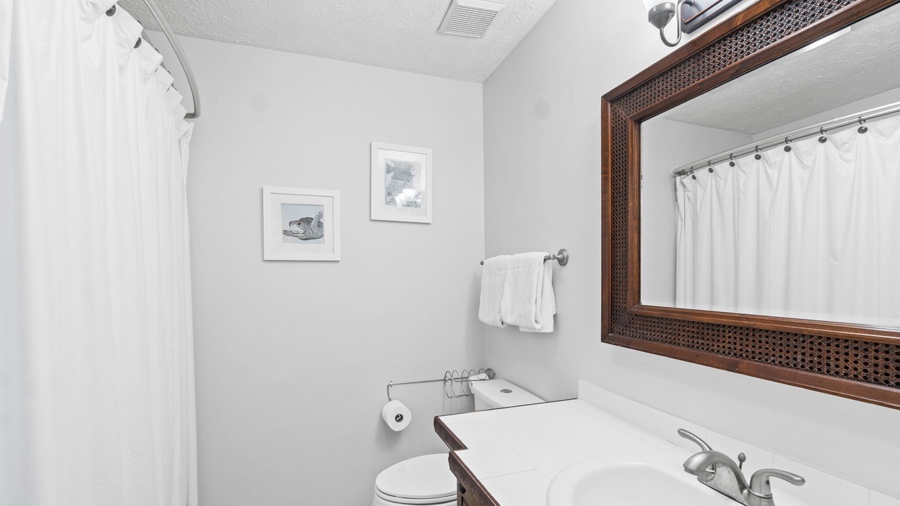 Photo of Bathroom in Holiday Beach