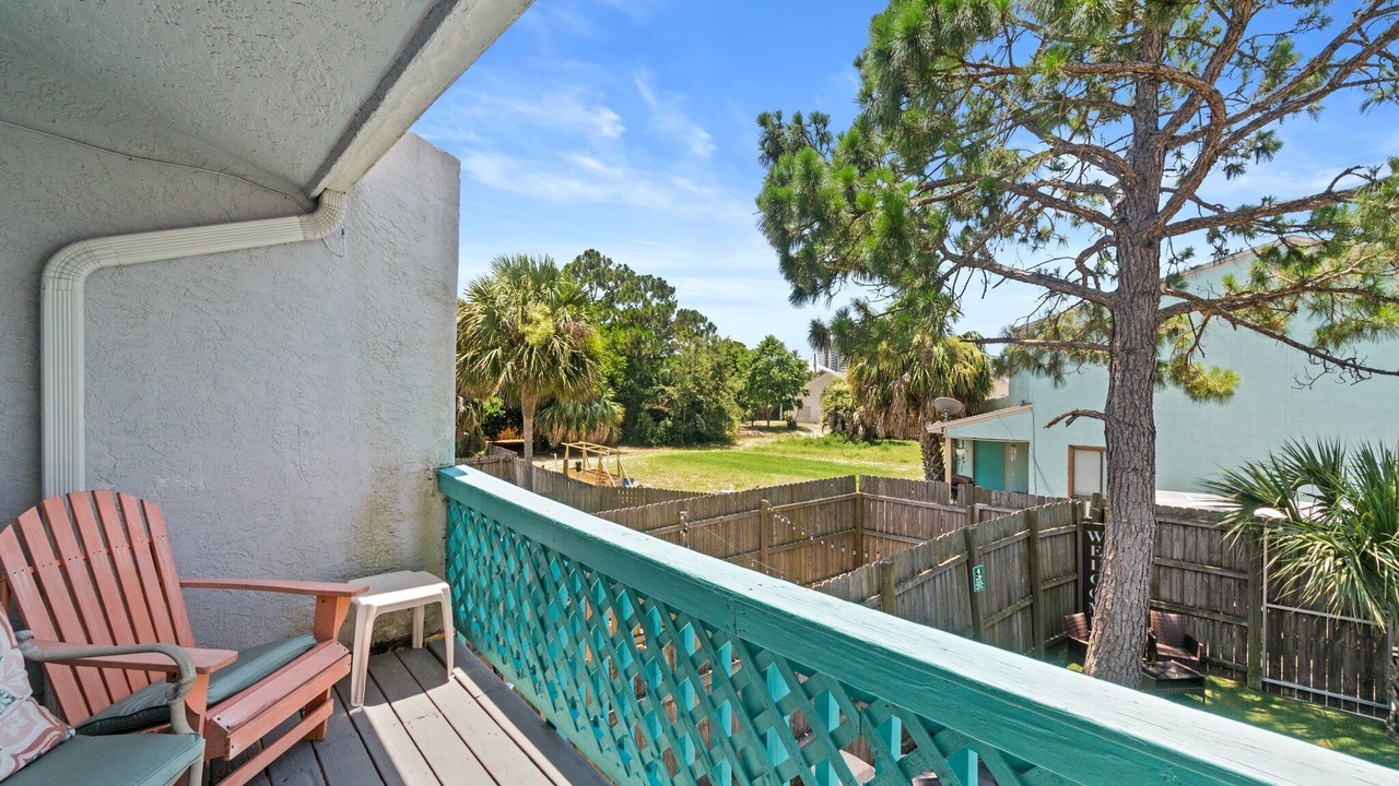 Photo of Patio Balcony in Holiday Beach
