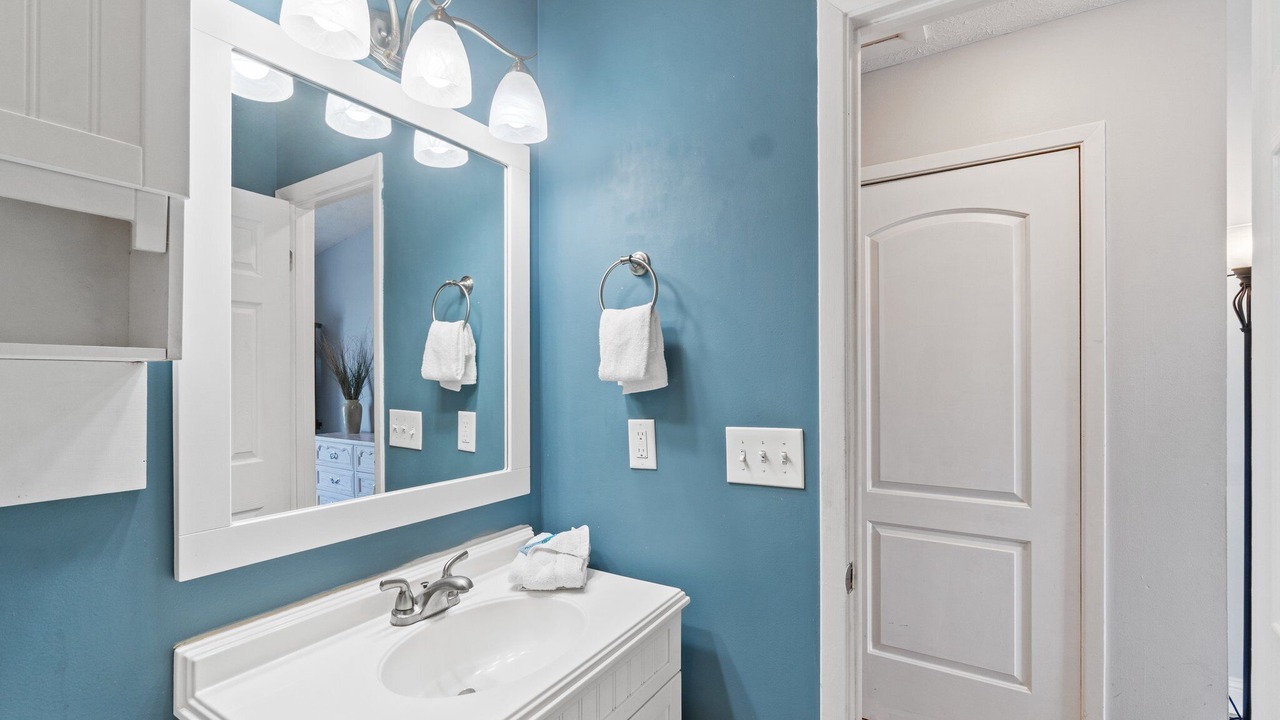 Photo of Bathroom in Holiday Beach