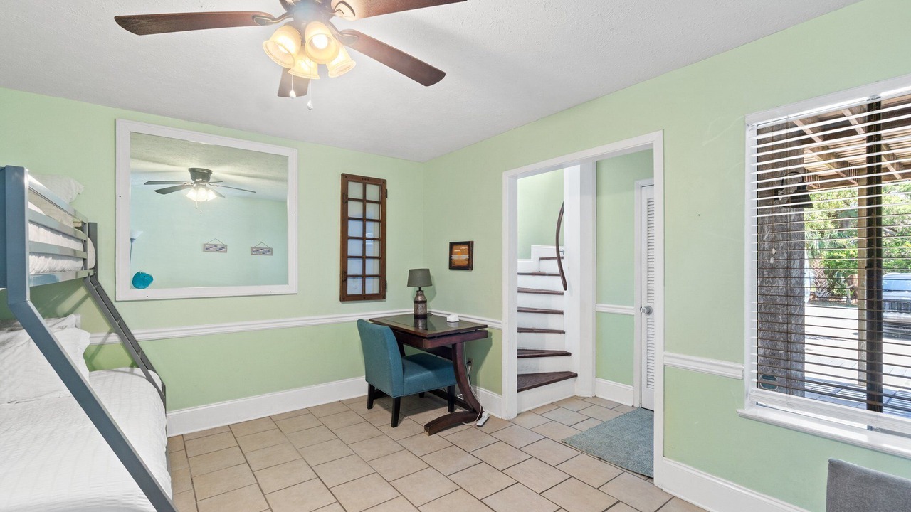 Photo of Bedroom in Holiday Beach